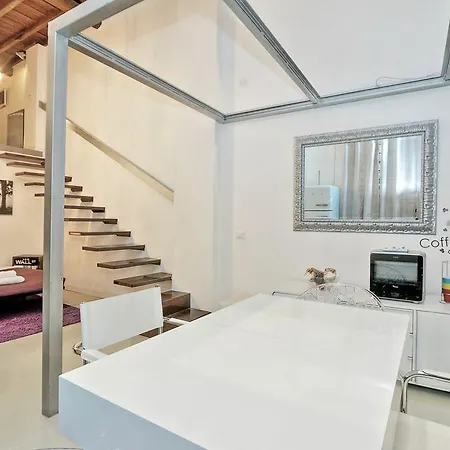39 Ripetta * Rome